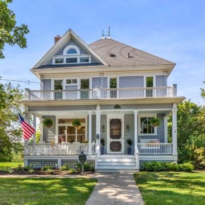 The Walsh House private home rental in Red Wing, MN. Managed by the Red Wing Golf course