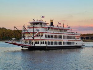 photo of the Celebraiton Belle- a dining day cruise excursion boat